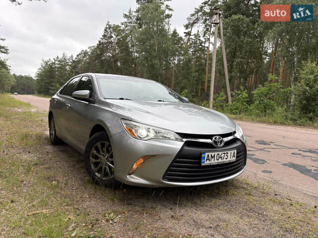 Серый Тойота Камри, объемом двигателя 2.49 л и пробегом 208 тыс. км за 13000 $, фото 1 на Automoto.ua