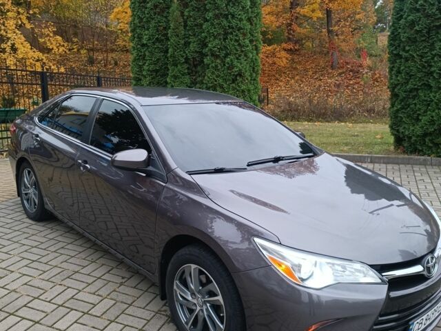 Серый Тойота Камри, объемом двигателя 2.5 л и пробегом 154 тыс. км за 13000 $, фото 1 на Automoto.ua