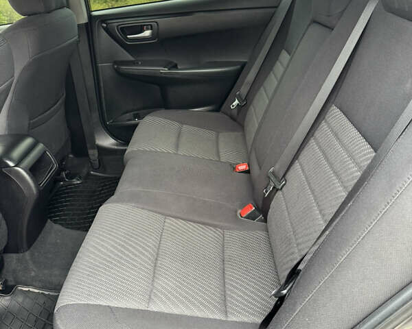 Сірий Тойота Камрі, об'ємом двигуна 2.49 л та пробігом 210 тис. км за 14950 $, фото 15 на Automoto.ua