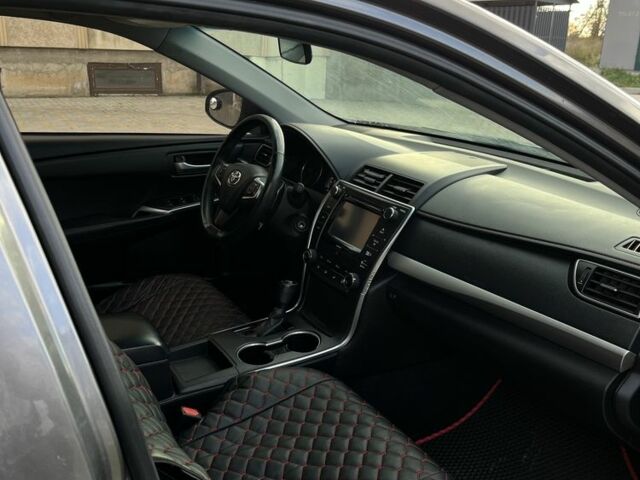 Тойота Камри 2015 в Виннице на Automoto.ua Серый Тойота Камри, объемом двигателя 2.5 л и пробегом 130 тыс. км за 13500 $, фото 6 на Automoto.ua