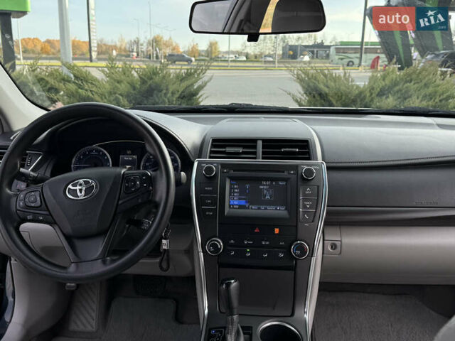 Тойота Камри 2015 в Житомире на Automoto.ua Серый Тойота Камри, объемом двигателя 2.5 л и пробегом 158 тыс. км за 12900 $, фото 20 на Automoto.ua