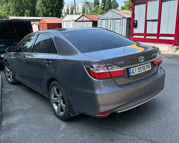 Сірий Тойота Камрі, об'ємом двигуна 2.49 л та пробігом 192 тис. км за 16000 $, фото 1 на Automoto.ua