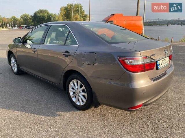 Серый Тойота Камри, объемом двигателя 2.49 л и пробегом 145 тыс. км за 16000 $, фото 11 на Automoto.ua