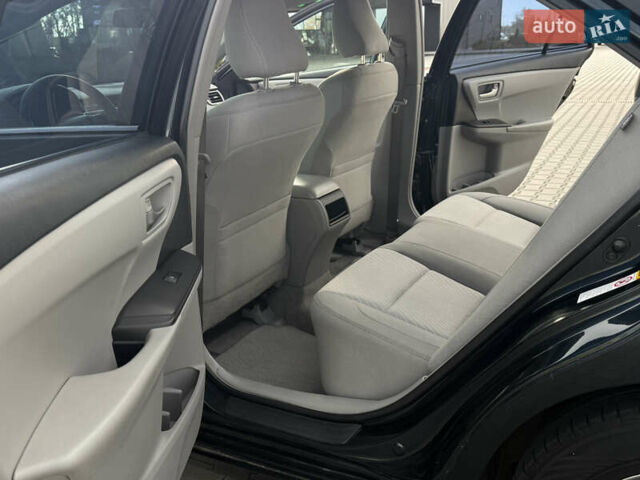 Тойота Камри 2015 в Житомире на Automoto.ua Серый Тойота Камри, объемом двигателя 2.5 л и пробегом 158 тыс. км за 12900 $, фото 17 на Automoto.ua