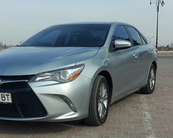 Серый Тойота Камри, объемом двигателя 2.49 л и пробегом 178 тыс. км за 14000 $, фото 14 на Automoto.ua