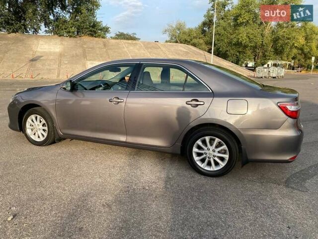 Серый Тойота Камри, объемом двигателя 2.49 л и пробегом 145 тыс. км за 16000 $, фото 20 на Automoto.ua