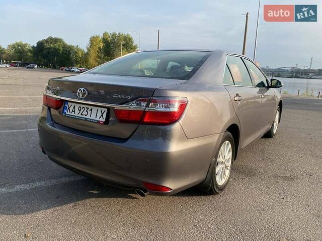 Серый Тойота Камри, объемом двигателя 2.49 л и пробегом 145 тыс. км за 16000 $, фото 4 на Automoto.ua