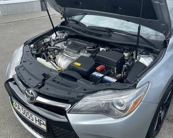 Серый Тойота Камри, объемом двигателя 2.49 л и пробегом 125 тыс. км за 15500 $, фото 4 на Automoto.ua