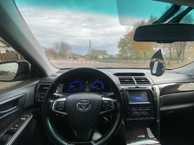Тойота Камри 2015 в Броварах на Automoto.ua Серый Тойота Камри, объемом двигателя 2.5 л и пробегом 215 тыс. км за 16500 $, фото 9 на Automoto.ua