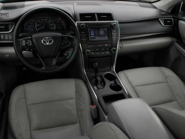 Тойота Камри 2015 в Житомире на Automoto.ua Серый Тойота Камри, объемом двигателя 2.5 л и пробегом 77 тыс. км за 8000 $, фото 8 на Automoto.ua