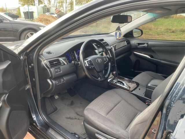 Тойота Камри 2015 в Броварах на Automoto.ua Серый Тойота Камри, объемом двигателя 2.5 л и пробегом 215 тыс. км за 16500 $, фото 7 на Automoto.ua