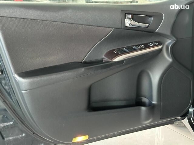 Тойота Камри 2015 в Одессе на Automoto.ua Серый Тойота Камри, объемом двигателя 2.5 л и пробегом 180 тыс. км за 16480 $, фото 10 на Automoto.ua