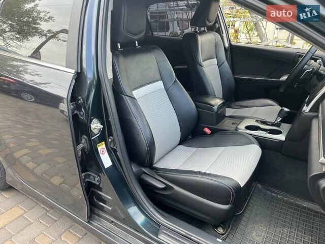 Сірий Тойота Камрі, об'ємом двигуна 2.49 л та пробігом 124 тис. км за 11499 $, фото 6 на Automoto.ua