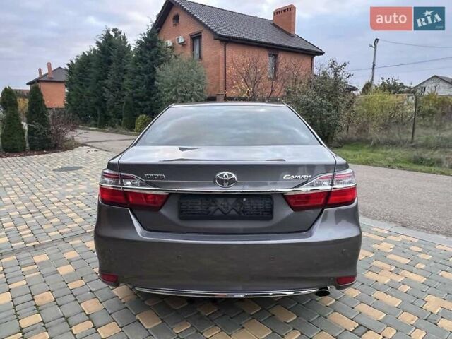 Серый Тойота Камри, объемом двигателя 2.49 л и пробегом 215 тыс. км за 15300 $, фото 8 на Automoto.ua