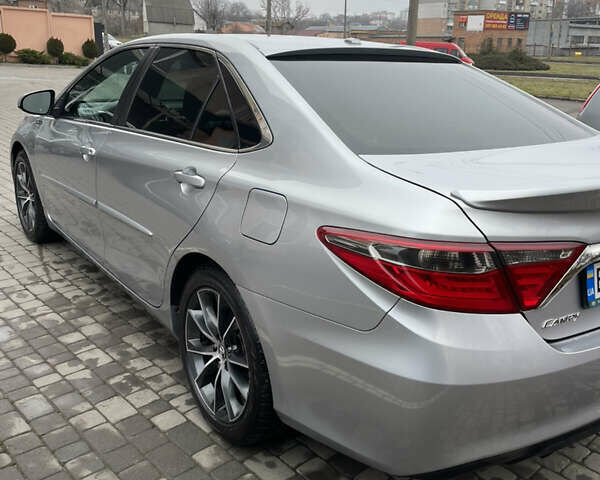 Серый Тойота Камри, объемом двигателя 2.49 л и пробегом 161 тыс. км за 14900 $, фото 5 на Automoto.ua