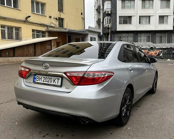 Серый Тойота Камри, объемом двигателя 2.49 л и пробегом 167 тыс. км за 13100 $, фото 4 на Automoto.ua