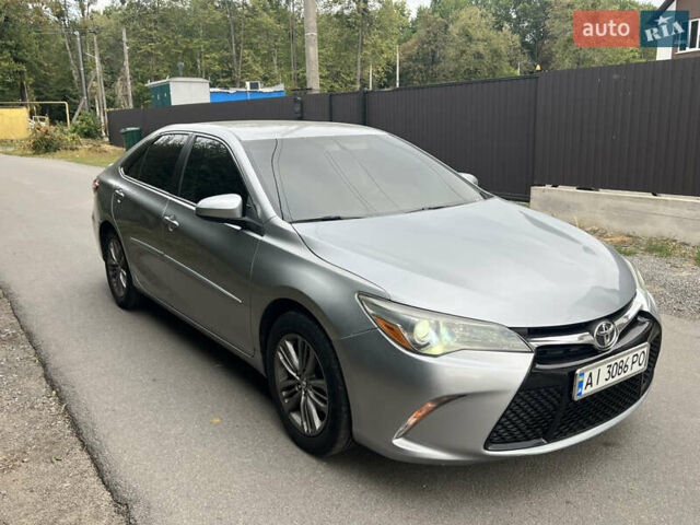 Серый Тойота Камри, объемом двигателя 2.49 л и пробегом 251 тыс. км за 10600 $, фото 3 на Automoto.ua