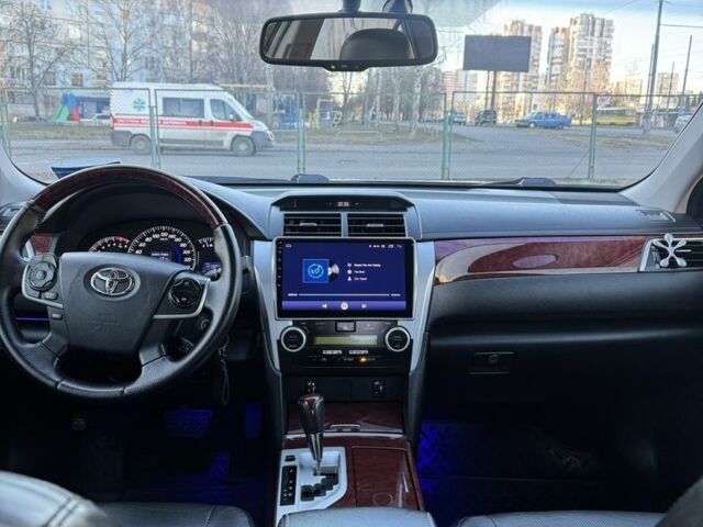 Серый Тойота Камри, объемом двигателя 2.5 л и пробегом 147 тыс. км за 14500 $, фото 13 на Automoto.ua