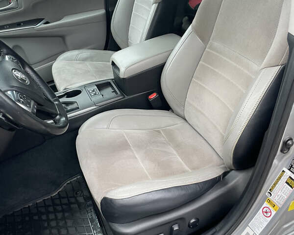 Серый Тойота Камри, объемом двигателя 2.49 л и пробегом 161 тыс. км за 14900 $, фото 17 на Automoto.ua