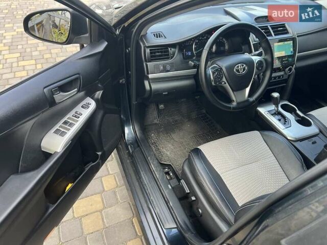 Сірий Тойота Камрі, об'ємом двигуна 2.49 л та пробігом 124 тис. км за 11499 $, фото 3 на Automoto.ua