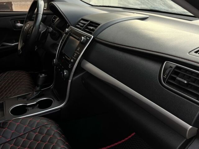 Тойота Камри 2015 в Виннице на Automoto.ua Серый Тойота Камри, объемом двигателя 2.5 л и пробегом 130 тыс. км за 13500 $, фото 9 на Automoto.ua