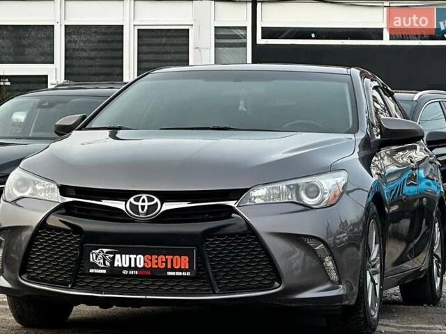 Серый Тойота Камри, объемом двигателя 2.5 л и пробегом 161 тыс. км за 13300 $, фото 2 на Automoto.ua