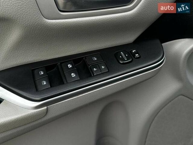 Серый Тойота Камри, объемом двигателя 2.5 л и пробегом 161 тыс. км за 13300 $, фото 28 на Automoto.ua