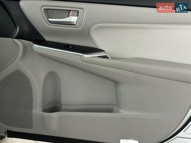 Тойота Камри 2015 в Одессе на Automoto.ua Серый Тойота Камри, объемом двигателя 2.5 л и пробегом 157 тыс. км за 13980 $, фото 25 на Automoto.ua
