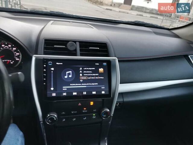 Серый Тойота Камри, объемом двигателя 2.49 л и пробегом 171 тыс. км за 14500 $, фото 3 на Automoto.ua