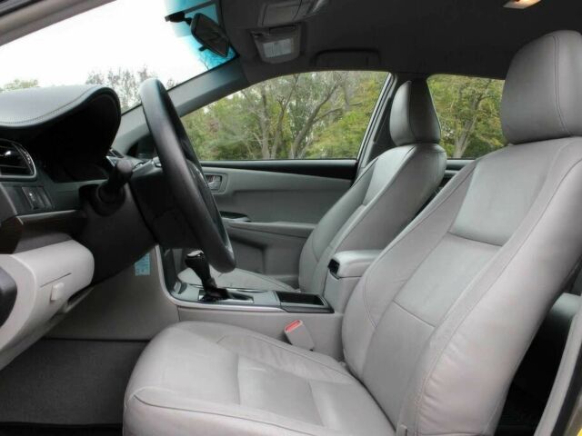 Тойота Камри 2015 в Житомире на Automoto.ua Серый Тойота Камри, объемом двигателя 2.5 л и пробегом 77 тыс. км за 8000 $, фото 10 на Automoto.ua