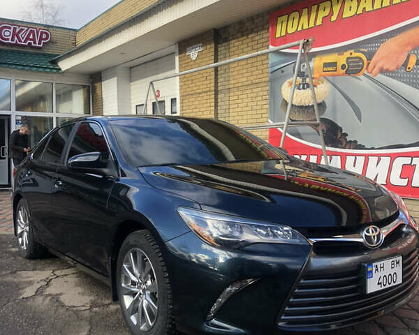 Серый Тойота Камри, объемом двигателя 2.5 л и пробегом 135 тыс. км за 16500 $, фото 3 на Automoto.ua