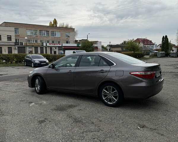 Тойота Камри 2015 в Харькове на Automoto.ua Серый Тойота Камри, объемом двигателя 2.49 л и пробегом 196 тыс. км за 12500 $, фото 7 на Automoto.ua