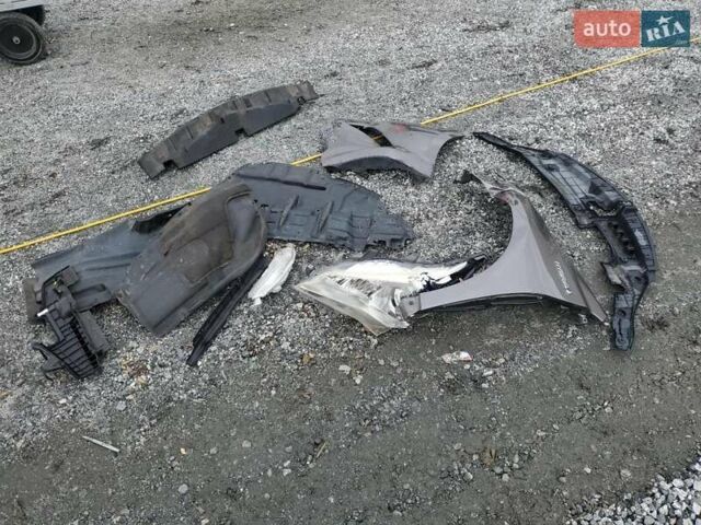 Тойота Камри 2015 в Львове на Automoto.ua Серый Тойота Камри, объемом двигателя 2.5 л и пробегом 136 тыс. км за 3000 $, фото 11 на Automoto.ua