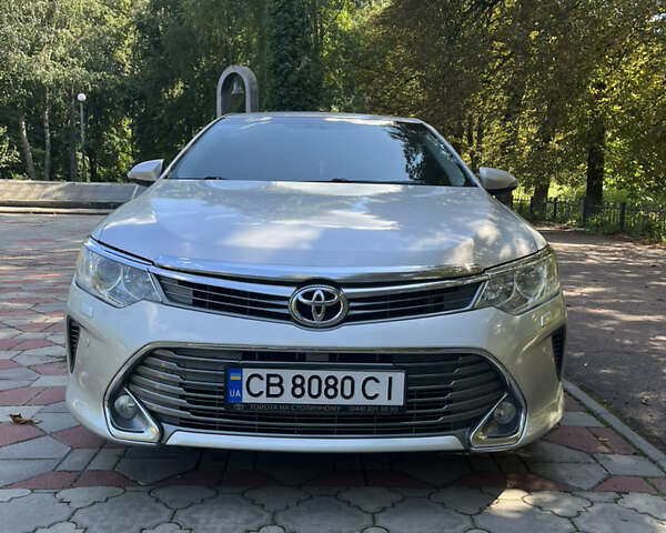 Серый Тойота Камри, объемом двигателя 2.49 л и пробегом 245 тыс. км за 15400 $, фото 2 на Automoto.ua
