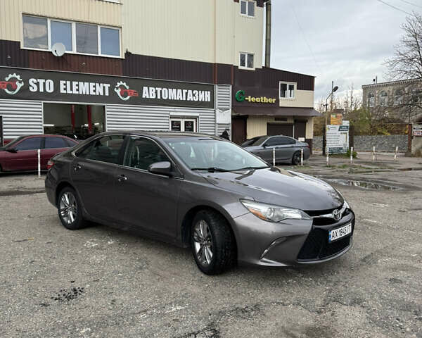 Тойота Камри 2015 в Харькове на Automoto.ua Серый Тойота Камри, объемом двигателя 2.49 л и пробегом 196 тыс. км за 12500 $, фото 21 на Automoto.ua