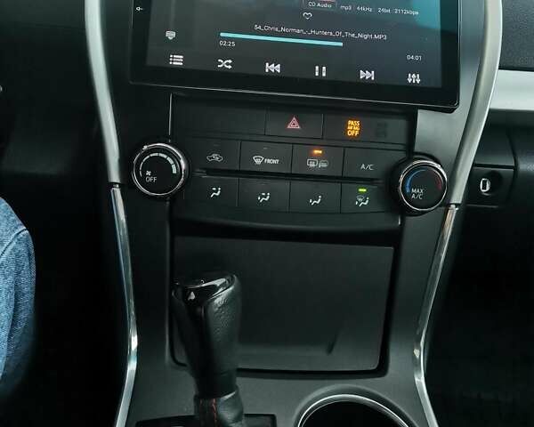 Серый Тойота Камри, объемом двигателя 2.49 л и пробегом 171 тыс. км за 14500 $, фото 4 на Automoto.ua