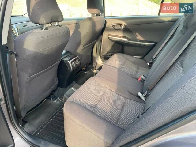 Серый Тойота Камри, объемом двигателя 2.49 л и пробегом 145 тыс. км за 16000 $, фото 28 на Automoto.ua