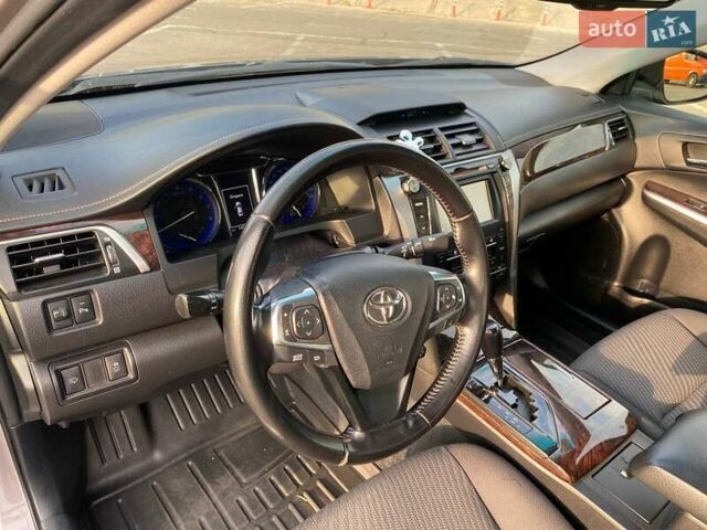 Серый Тойота Камри, объемом двигателя 2.49 л и пробегом 145 тыс. км за 16000 $, фото 24 на Automoto.ua