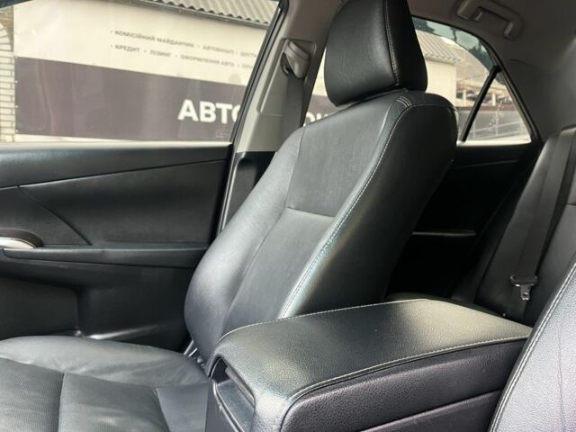 Тойота Камри 2015 в Белой Церкве на Automoto.ua Серый Тойота Камри, объемом двигателя 2.5 л и пробегом 307 тыс. км за 16500 $, фото 16 на Automoto.ua