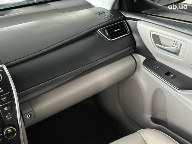 Тойота Камри 2015 в Одессе на Automoto.ua Серый Тойота Камри, объемом двигателя 2.5 л и пробегом 157 тыс. км за 13980 $, фото 22 на Automoto.ua