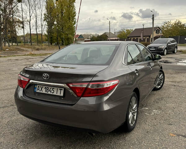 Тойота Камри 2015 в Харькове на Automoto.ua Серый Тойота Камри, объемом двигателя 2.49 л и пробегом 196 тыс. км за 12500 $, фото 14 на Automoto.ua