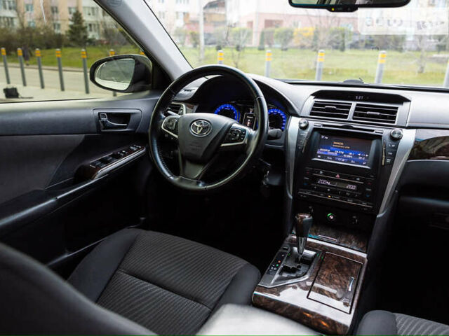 Серый Тойота Камри, объемом двигателя 2.49 л и пробегом 165 тыс. км за 15500 $, фото 42 на Automoto.ua