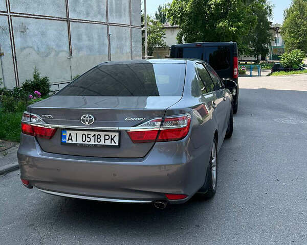 Сірий Тойота Камрі, об'ємом двигуна 2.49 л та пробігом 192 тис. км за 16000 $, фото 2 на Automoto.ua