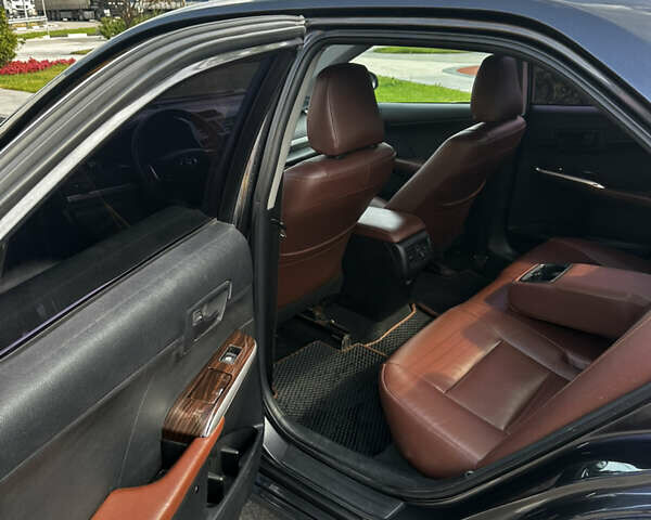 Серый Тойота Камри, объемом двигателя 2.49 л и пробегом 138 тыс. км за 11700 $, фото 14 на Automoto.ua