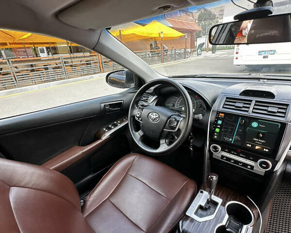 Серый Тойота Камри, объемом двигателя 2.49 л и пробегом 138 тыс. км за 11700 $, фото 10 на Automoto.ua