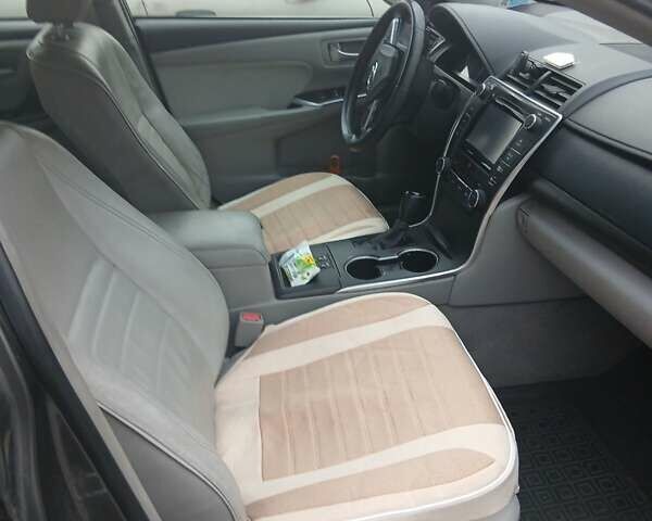 Сірий Тойота Камрі, об'ємом двигуна 2.49 л та пробігом 190 тис. км за 13000 $, фото 2 на Automoto.ua