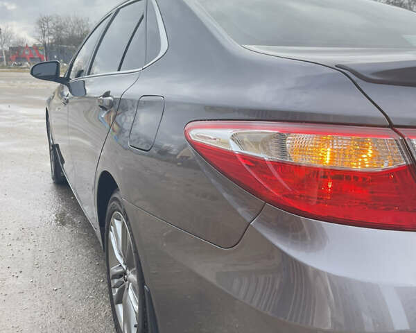 Серый Тойота Камри, объемом двигателя 2.49 л и пробегом 69 тыс. км за 15450 $, фото 16 на Automoto.ua