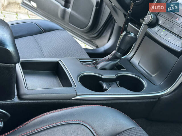 Серый Тойота Камри, объемом двигателя 2.49 л и пробегом 125 тыс. км за 14200 $, фото 53 на Automoto.ua