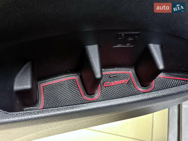 Серый Тойота Камри, объемом двигателя 2.49 л и пробегом 106 тыс. км за 12999 $, фото 30 на Automoto.ua