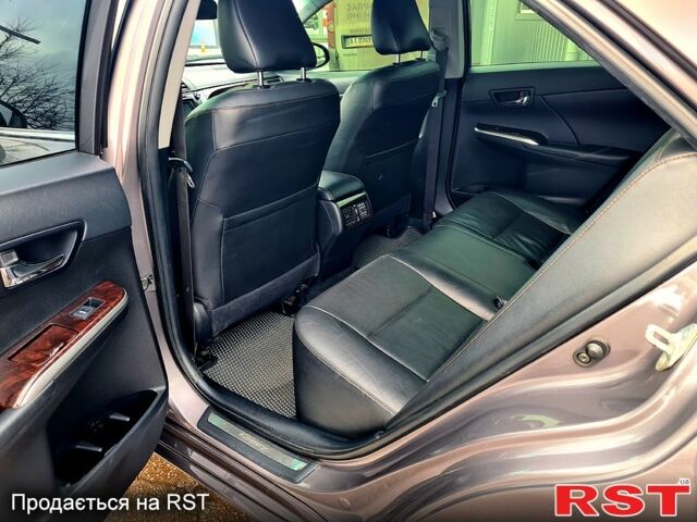 Серый Тойота Камри, объемом двигателя 2.5 л и пробегом 162 тыс. км за 16700 $, фото 11 на Automoto.ua